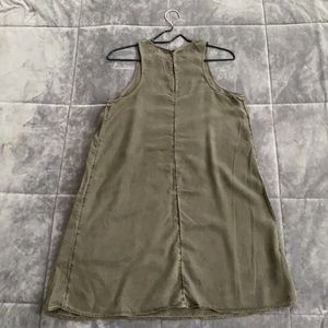 Lou & Grey Green Dress